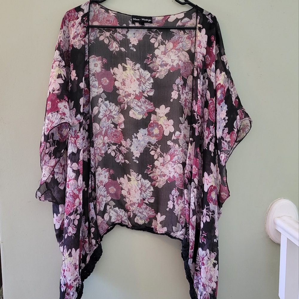 Medium Black Floral Shawl